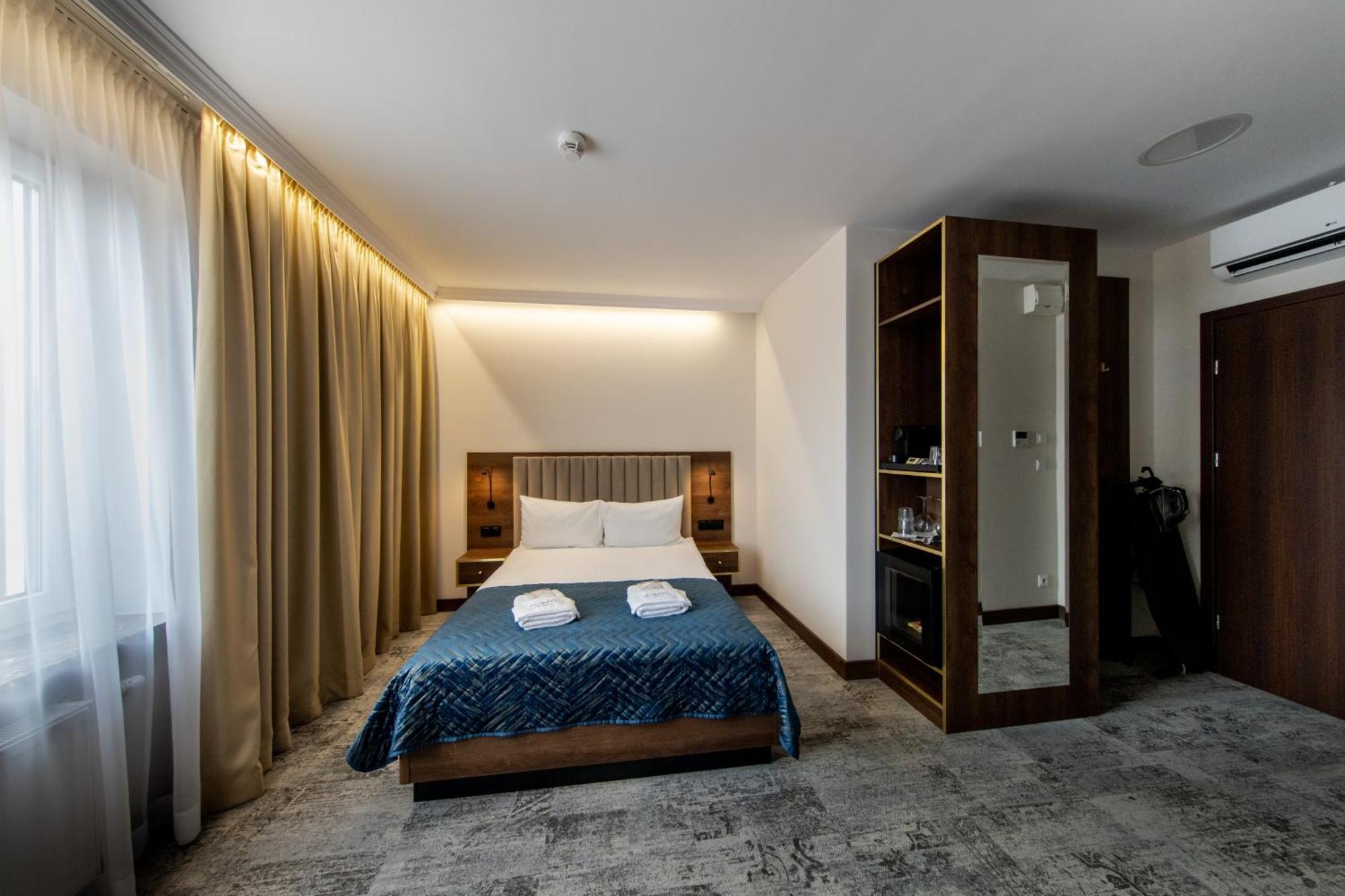 Sleep&Fly Okecie Warsaw Airport Bed and Breakfast Εξωτερικό φωτογραφία