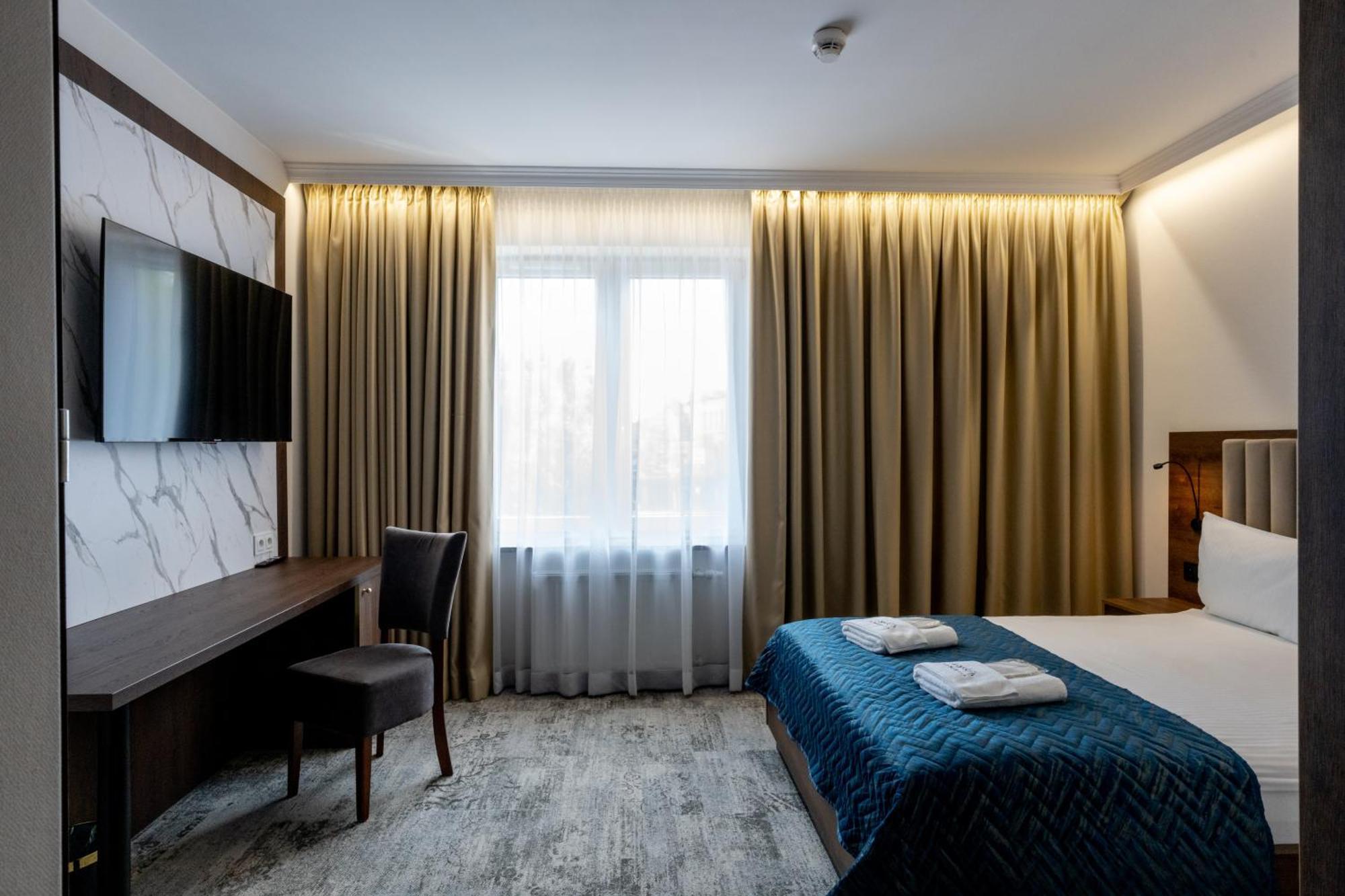 Sleep&Fly Okecie Warsaw Airport Bed and Breakfast Εξωτερικό φωτογραφία